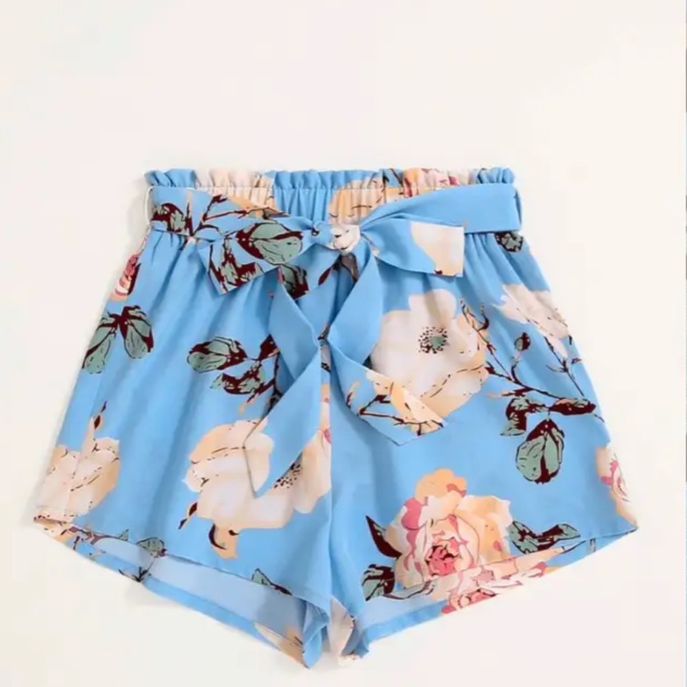 Plus Floral Print Belted Shorts Baby blue